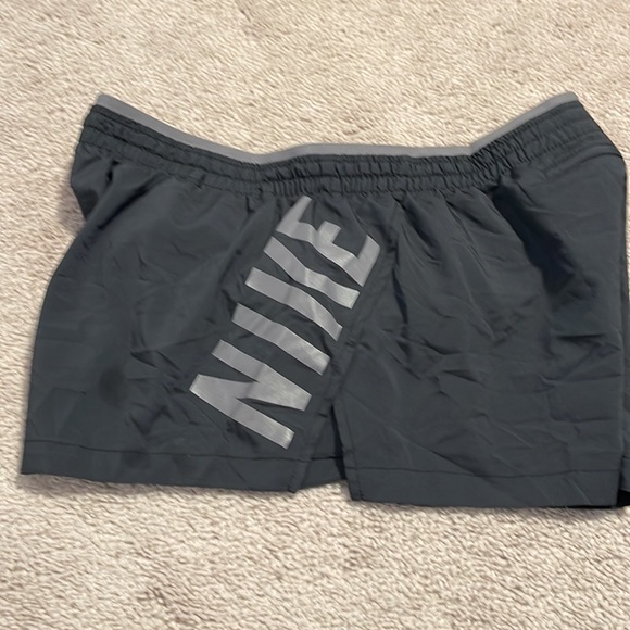 Nike Dri-Fit Running Shorts - Picture 3 of 4